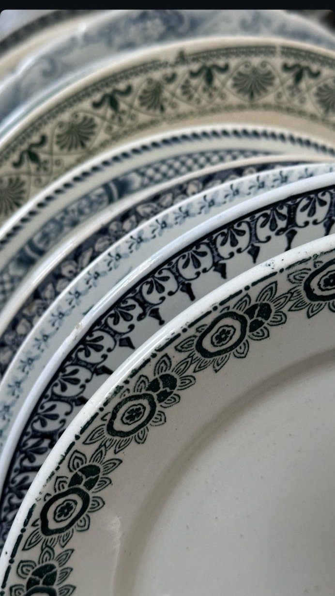 Faïences anciennes bleu et vert
